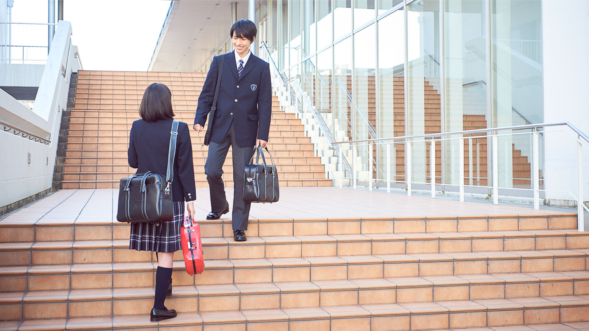 金蘭千里中学校共学校