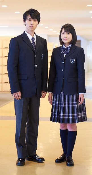 金蘭千里中学校制服